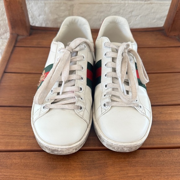 Gucci White Leather Sneakers with Red and Green Accents - Picture 1 of 5